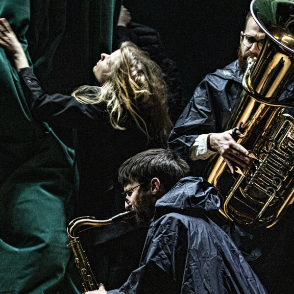 FANFARE, TOUT A UNE FIN ...